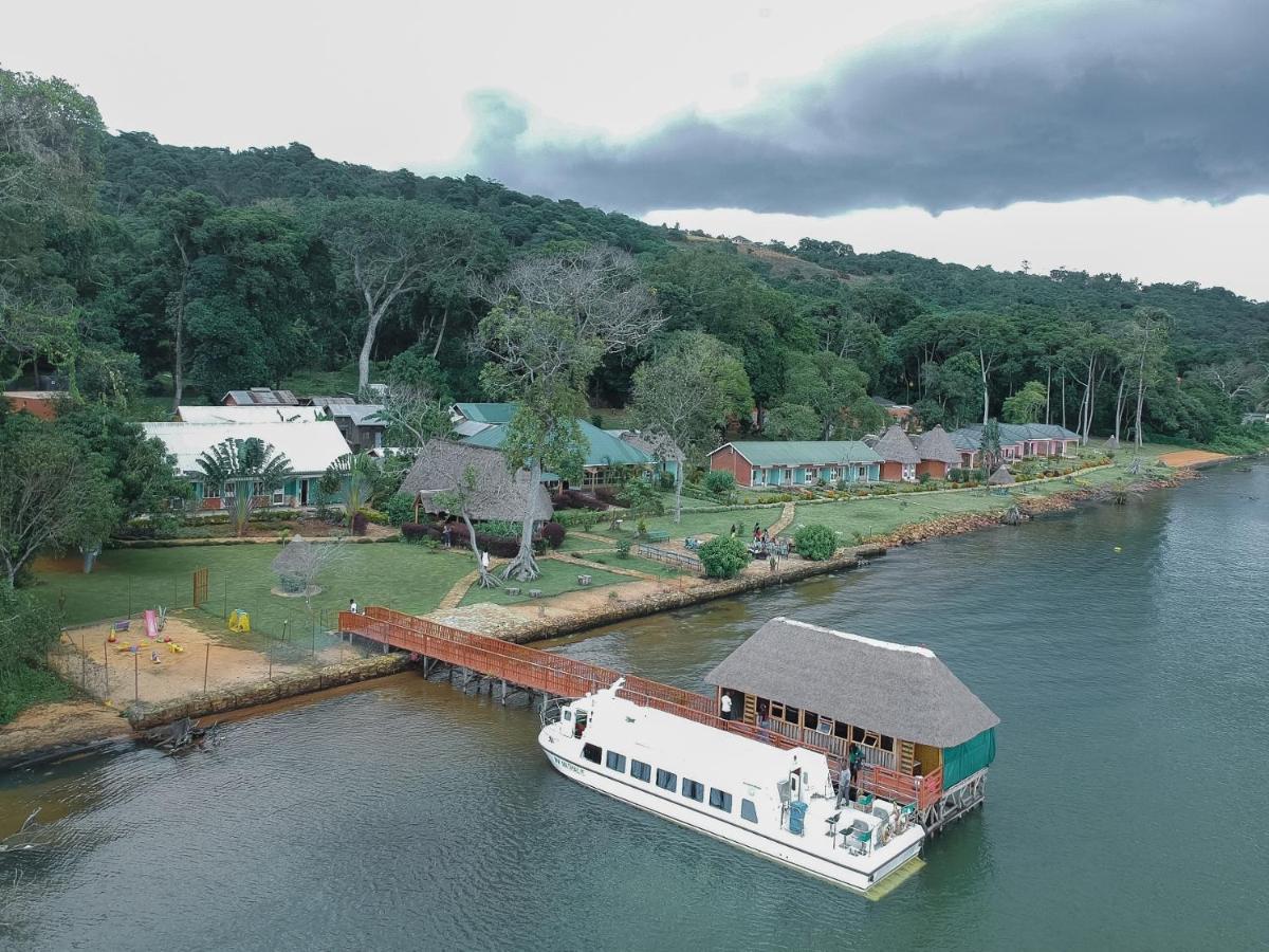 Mirembe Resort Beach Hotel Ssese Kalangala Exteriör bild